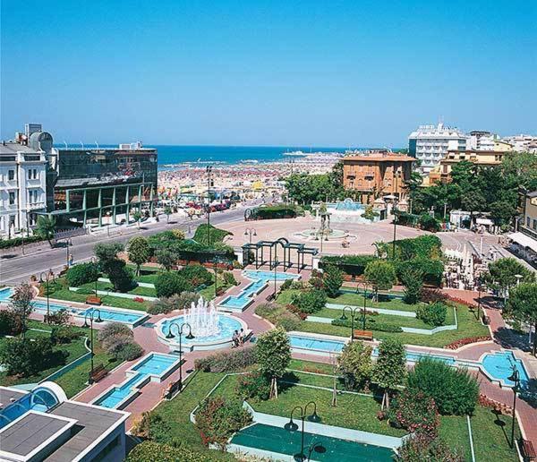 Hotel Golf Cattolica Extérieur photo