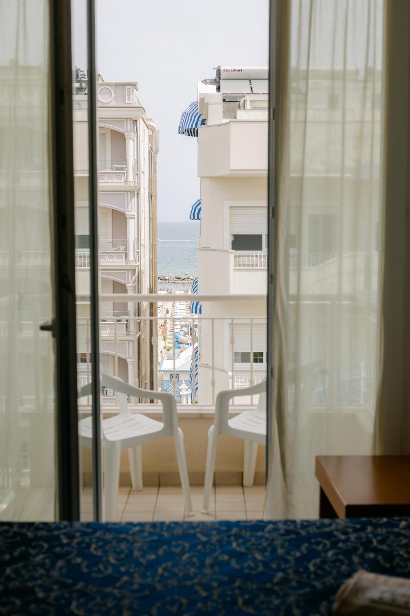 Hotel Golf Cattolica Extérieur photo